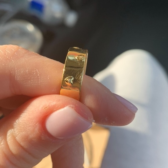 gold plated hypoallergenic ring, water resistant and tarnish free - Picture 2 of 3